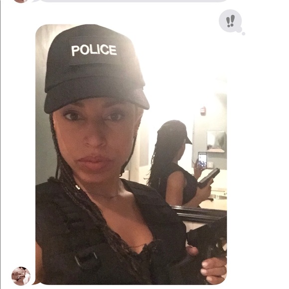 Meet your Posher, Niki - Picture 5 of 7